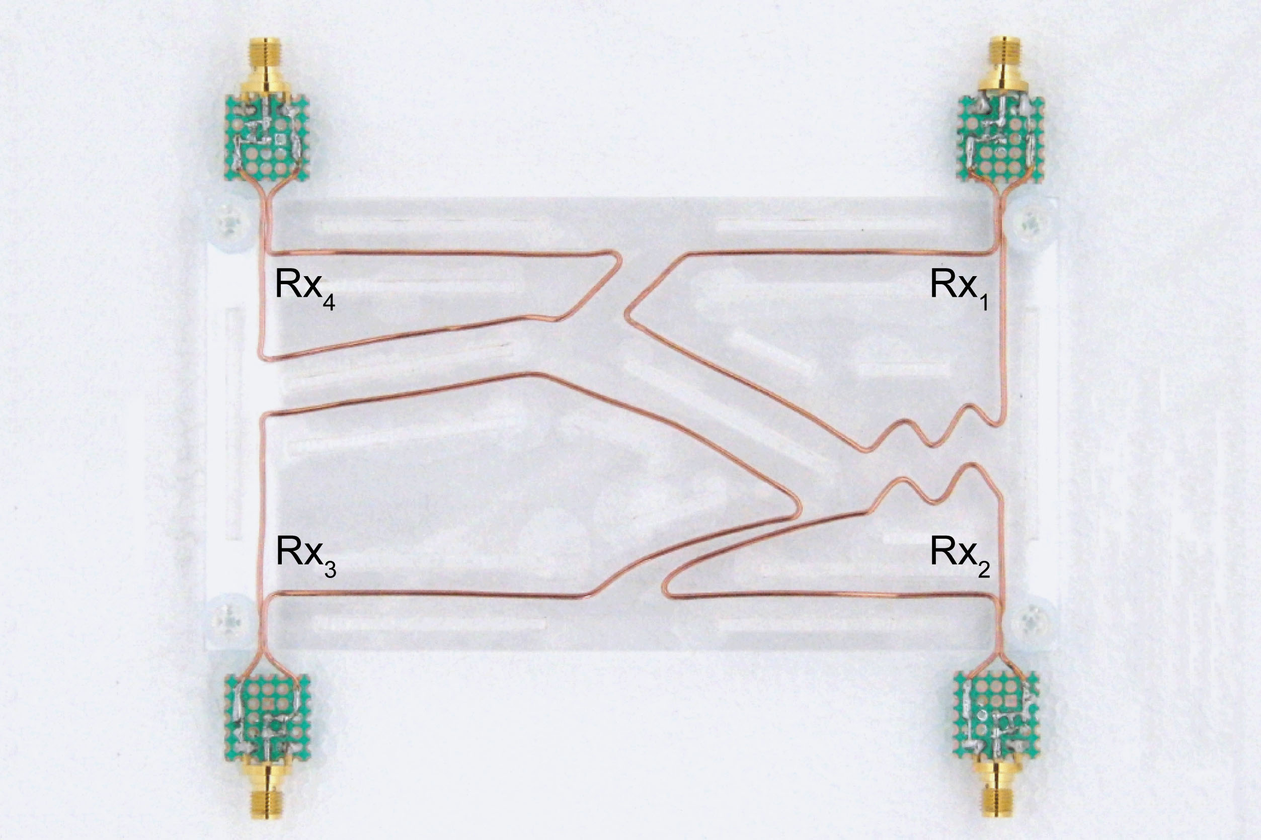 遺伝的アルゴリズムによって設計された受電共振器アレイ． Receiving resonator array designed by the proposed method based on genetic algorithm.